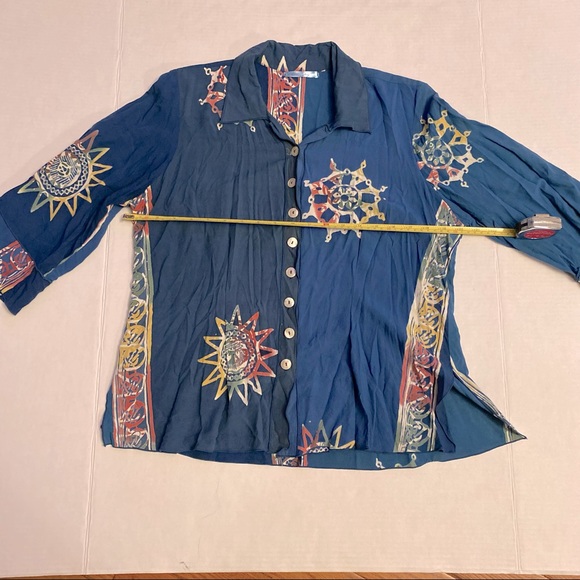 Blue Sky women’s button up 3/4 sleeve Hawaiian style printed button up top - L - Picture 9 of 12